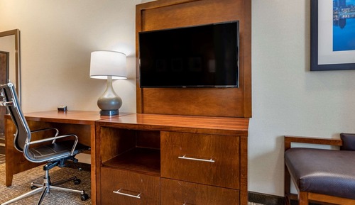 Suite, 1 King Bed, Accessible, Non Smoking