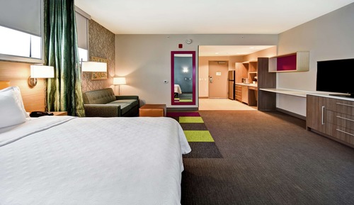 Studio, 1 Queen Bed, Accessible, Bathtub