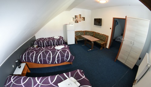 Comfort Room (5 Adults)