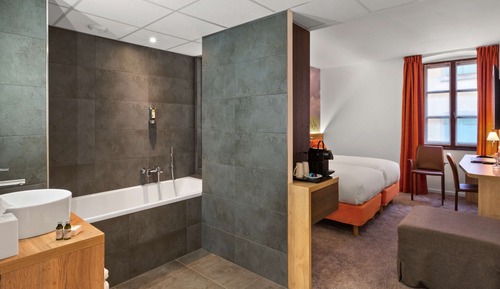 Executive Room, 1 King Bed, Non Smoking (Converts to 2 Twin Beds)