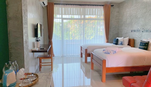 Standard Twin Room