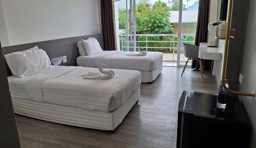 Standard Twin Room