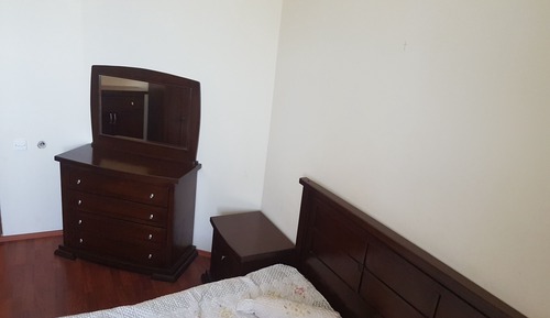 Classic Shared Dormitory, 1 Queen Bed