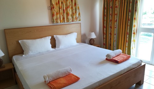 Comfort Villa, 4 Bedrooms, Beach View