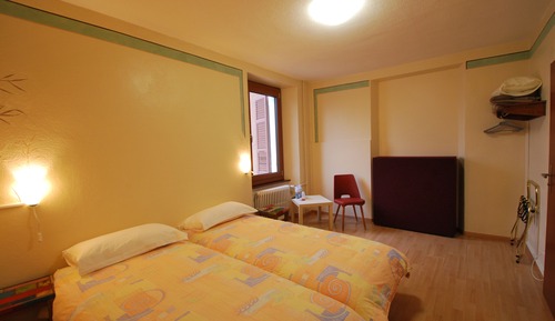Economy Triple Room