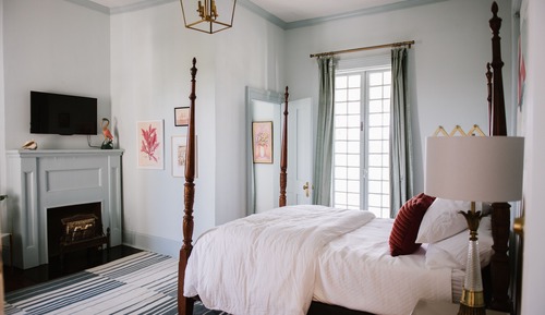 Suite, 1 Queen Bed (The Church Lady)