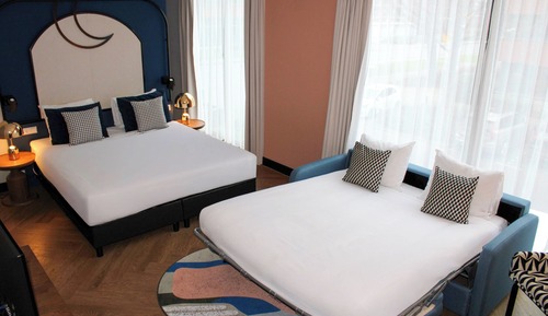 Studio XL for Four Persons
