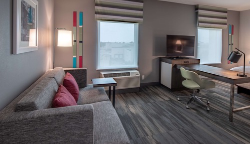 Suite, 1 King Bed, Accessible, Refrigerator & Microwave (Hearing)