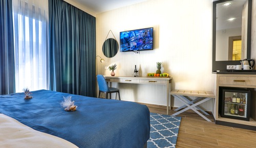 Superior Double Room, Garden View