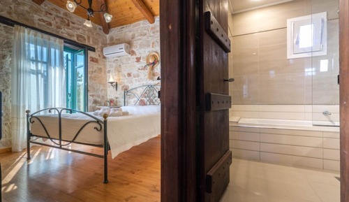 Traditional Villa, 2 Bedrooms, Beach View
