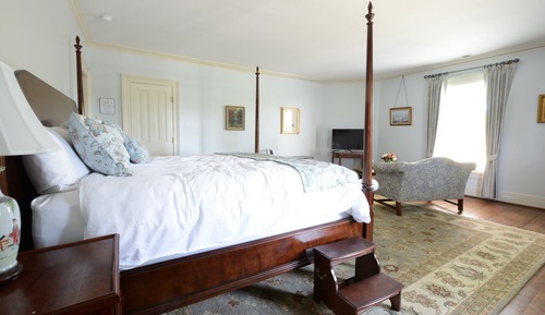 Classic House, 1 King Bed, Vineyard View