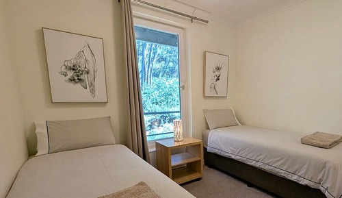4 Share Superior Deluxe 3 Bedroom 