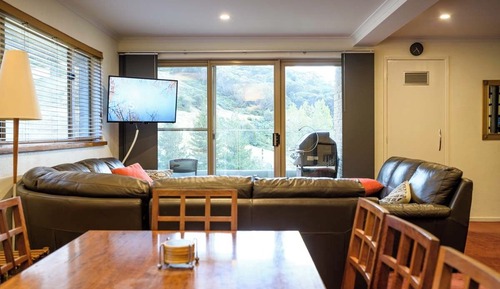 12 Share Superior Deluxe A 4 Bedroom