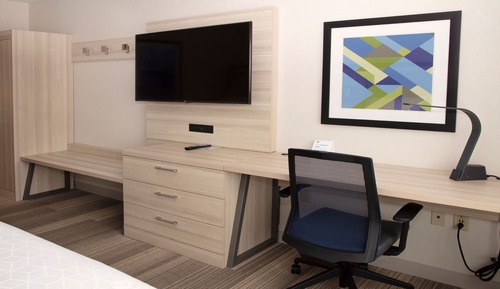 Suite, 2 Queen Beds, Accessible (Communications)