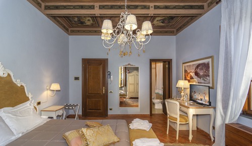 Junior Studio Suite, City View