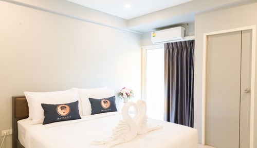 Standard Double Room, 1 Queen Bed, Non Smoking, City View
