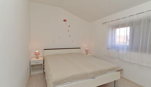 Apartment, 2 Bedrooms (242/1614)