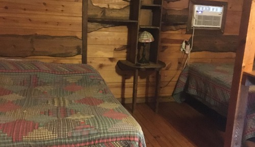 Standard Cabin, Multiple Beds, Non Smoking, Fireplace (The Green Twin Cabin)