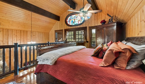 Luxury Cabin, Hot Tub, Hill View (The Barn)