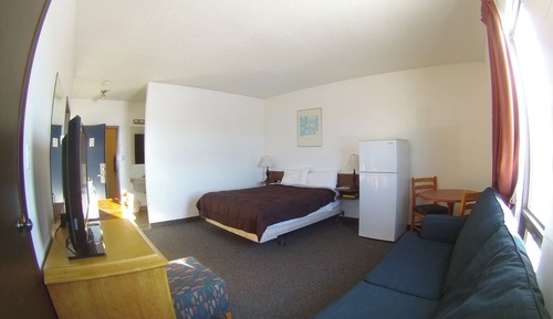 2 bedroom Suite, 2 queen beds, and sofa bed FOR CHILDREN ONLY