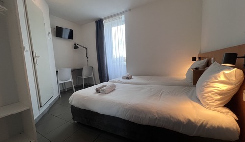 Economy Twin Room