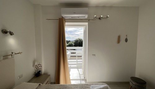 Comfort Room, Partial Sea View (Molara)