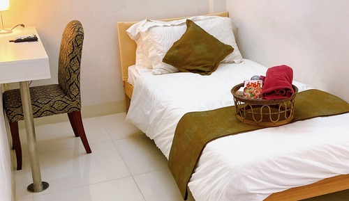 Luxury Single Room, 1 Twin Bed, Non Smoking, Refrigerator & Microwave