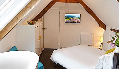 Double Room (Loft)