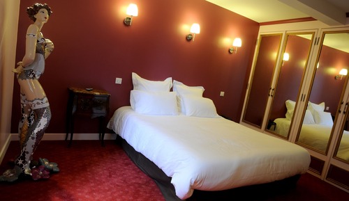 Apartment, 1 King Bed, Non Smoking, River View