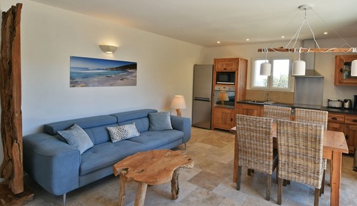 Standard Apartment, Private Bathroom, Sea View (10)
