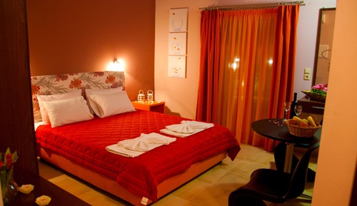 Double Room (4)