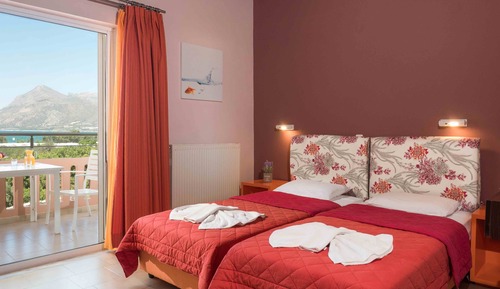 Twin Room (7)