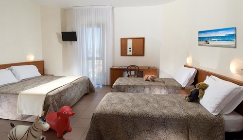 Family Quadruple Room, Sea View