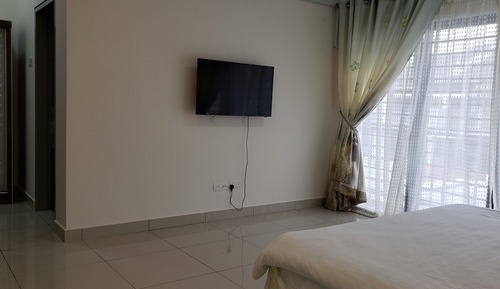 Deluxe King Room (Home Stay)