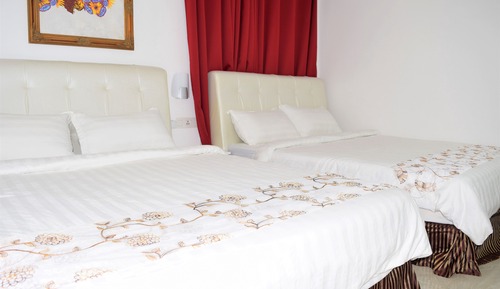 Grand Quadruple Room