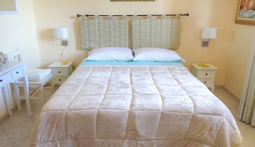 Classic Quadruple Room, Connecting Rooms