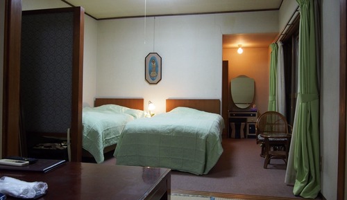 Family Room with Tatami Area and Private Bathroom