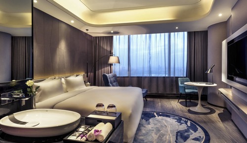 Executive Room, 1 King Bed