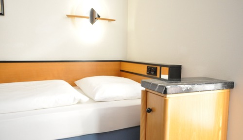 Classic Single Room