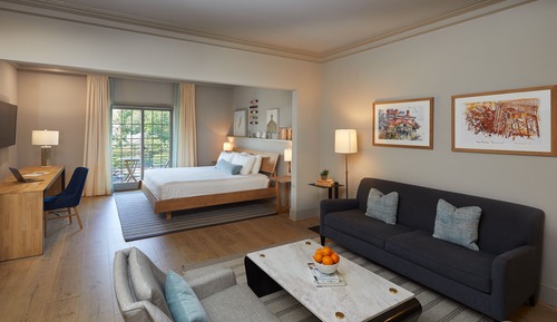 Junior Suite, 1 King Bed, Balcony