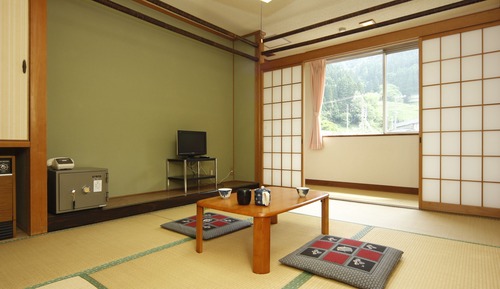 Japanese Style Room with Shared Bathroom