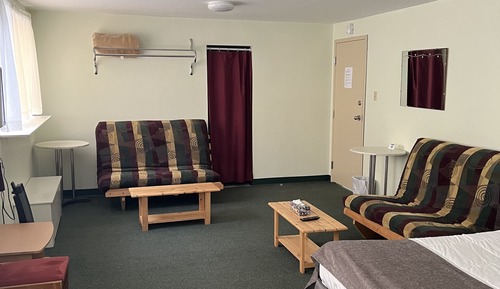 Basic Room, Queen Bed and Double Bed