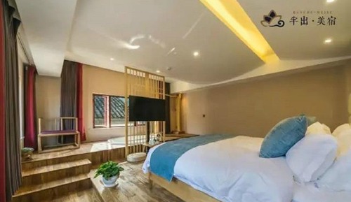 Deluxe Double Room B (Mainland Chinese Citizens Only)