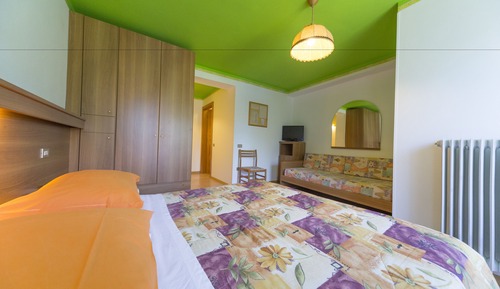 Classic Triple Room