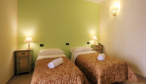 Classic Triple Room