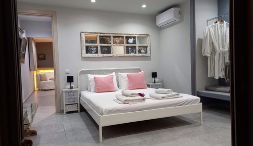Double Room, 1 King Bed, Sea View