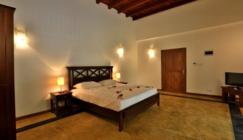 Suite with Garden View