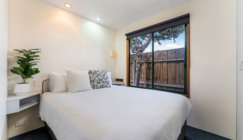 Standard Two Bedroom Cabin, sleeps 6