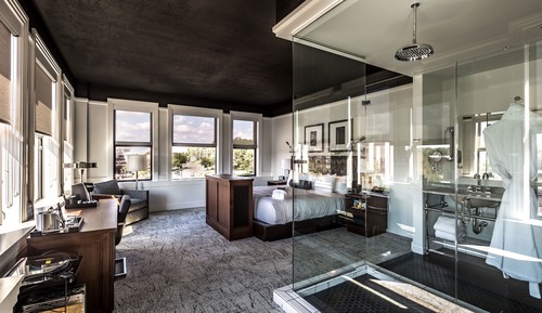 Signature Single Room, 1 King Bed