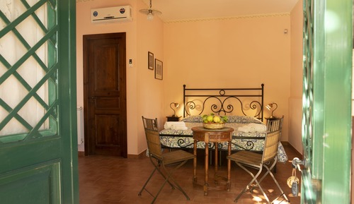 Family Triple Room, Private Bathroom, Garden View